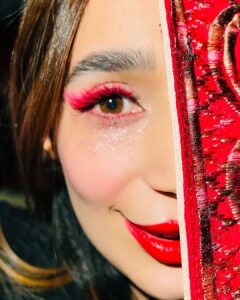 اکستنشن مژه ژورنالی در پردیس